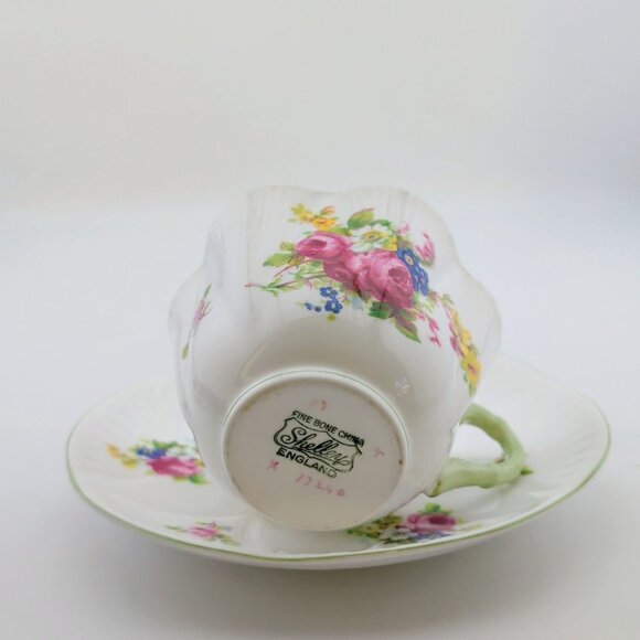 Shelley China Hulmes Rose Teacup & Saucer Dainty Shape Floral Design Green Trim - Picture 8 of 14